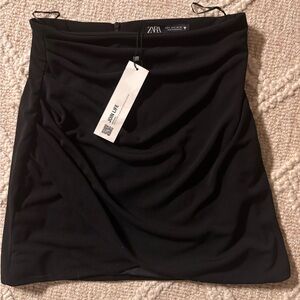 Zara Women's Classic Black Mini Skirt